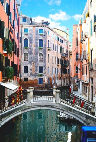 Bachelorette-Party-Getaway-Destinations-on-our-Wander-list_07