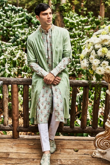 Discovering-New-Menswear-Trends-05