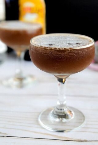 Guide-to-host-a-brunch-party_03