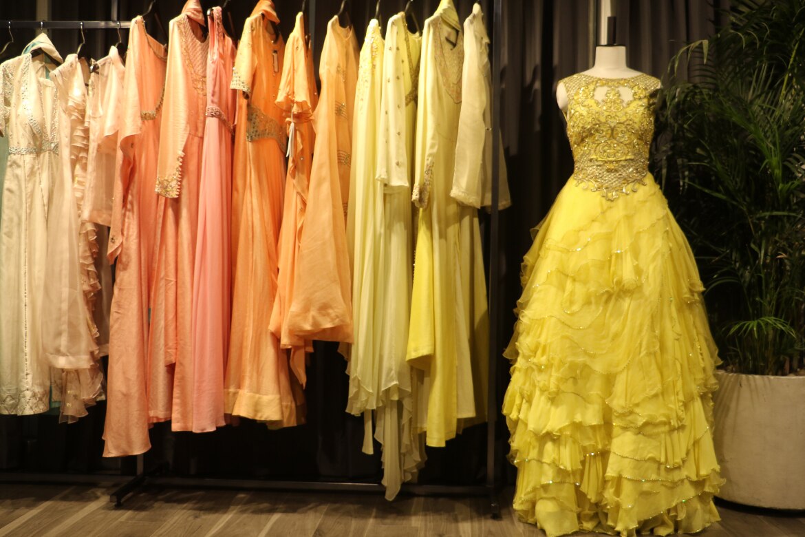 bridesmaid_s-spotlight_02