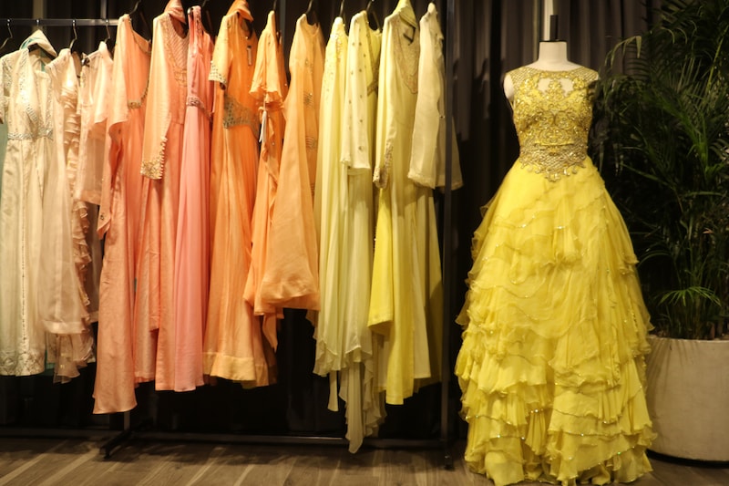 bridesmaid_s-spotlight_02