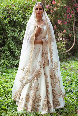 Megha and Jigar Pernia's Pop Up SHop