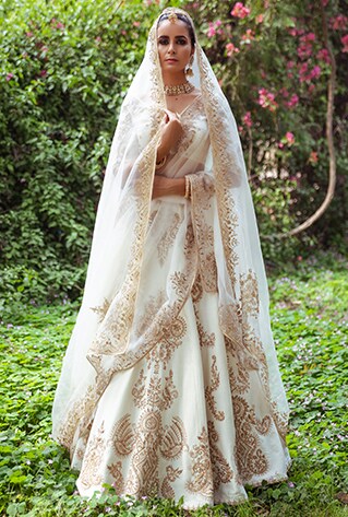 Megha and Jigar Pernia's Pop Up SHop