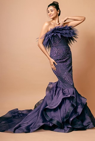 Celebrity approved outfits from pernia's pop up shop end of season sale