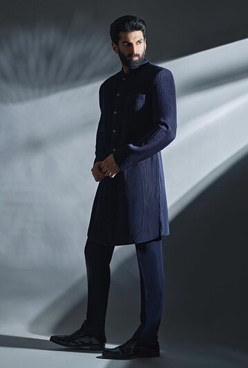aditya roy kapur's looks
