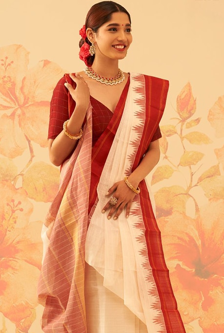 Aatpoure Saree Draping
