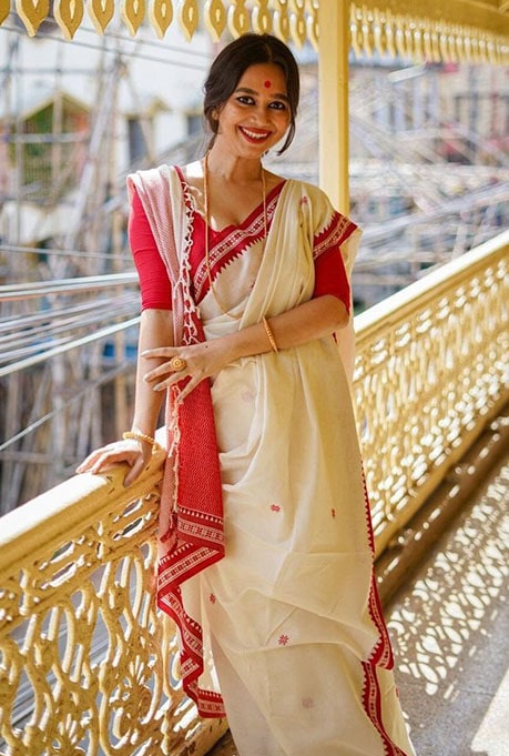 Saree Draping Styles - Aatpoure Drape