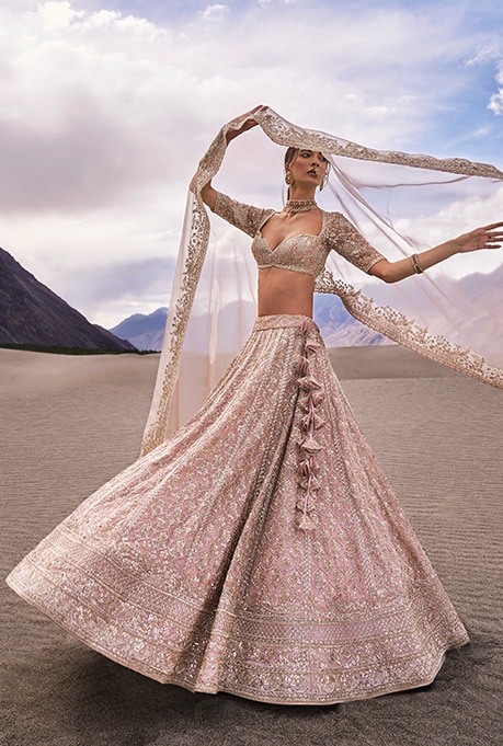 SIA LEHENGA SET by Anushree Reddy