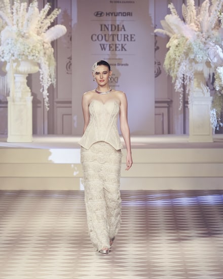 Roseroom by Isha Jajodia