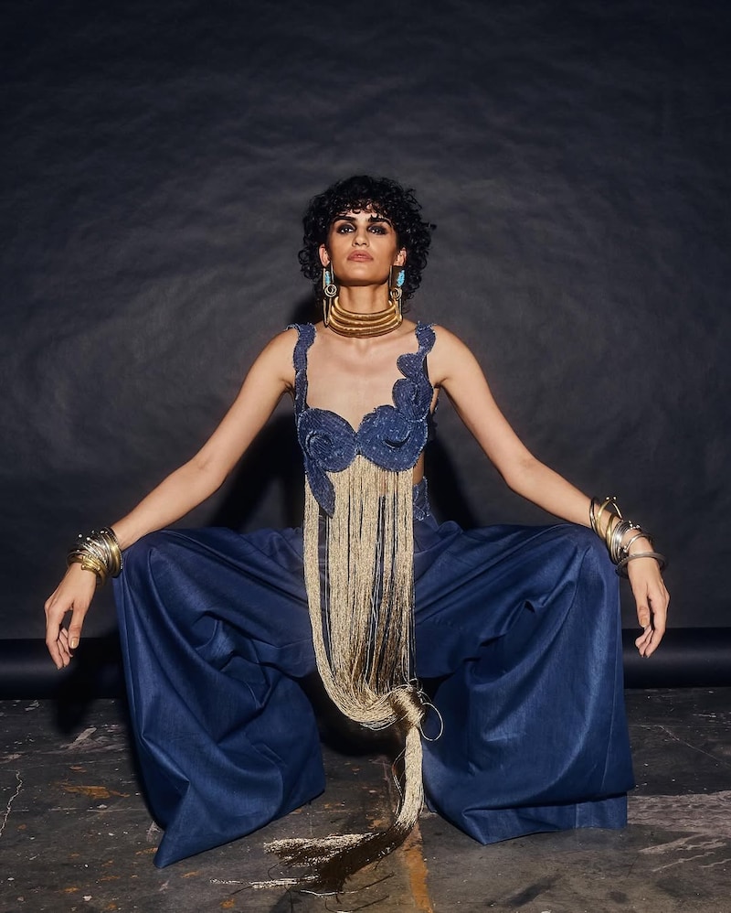 AK - OK by Anamika Khanna at Lakmē Fashion Week