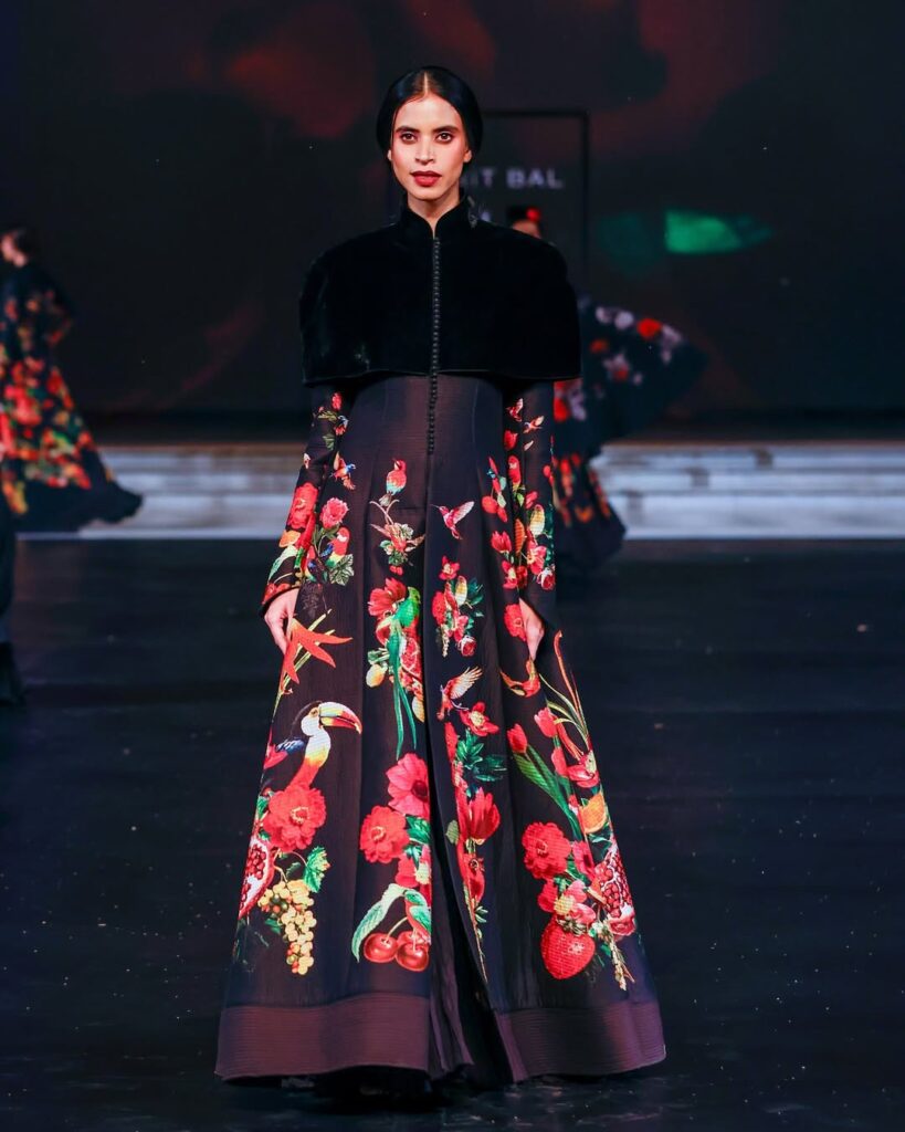 Kaaynaat by Rohit Bal 