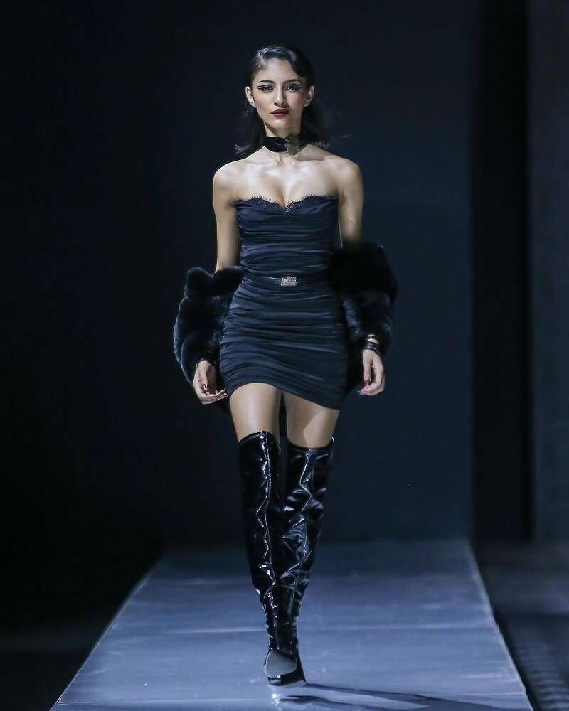 S&N Valour Crest by Shantnu & Nikhil