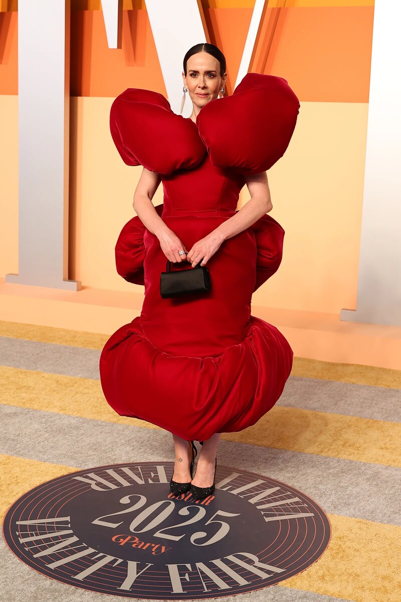 Sarah Paulson in Marc Jacobs