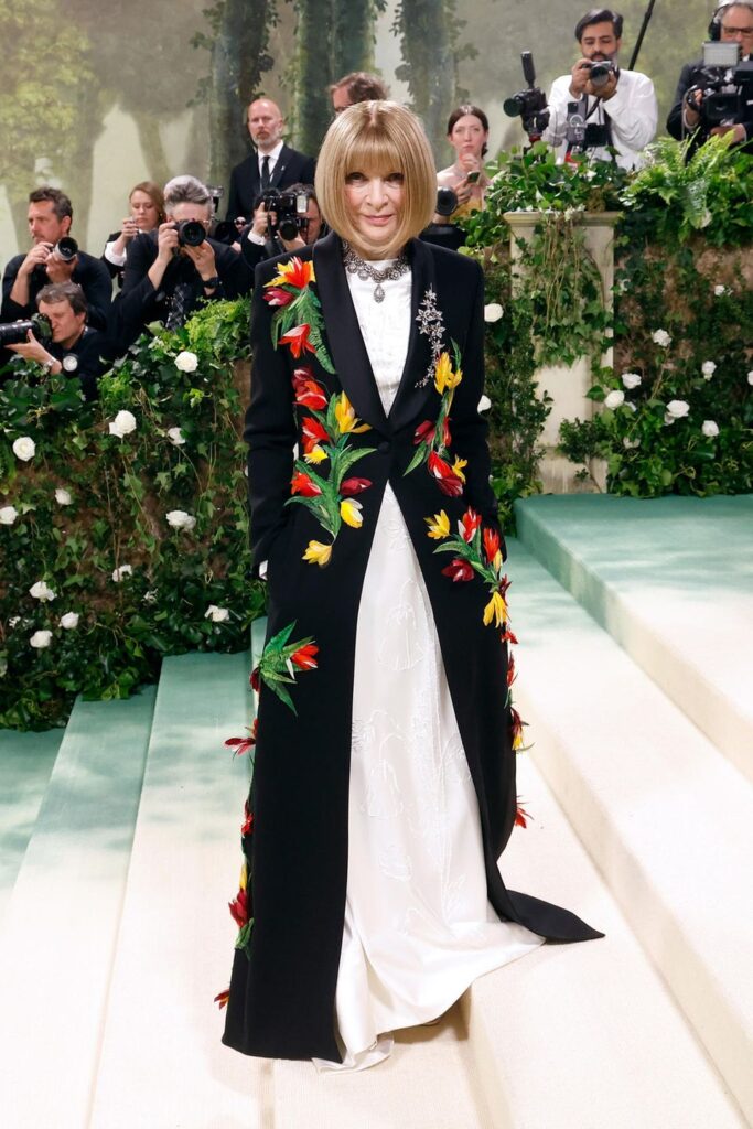 Anna Wintour in Loewe