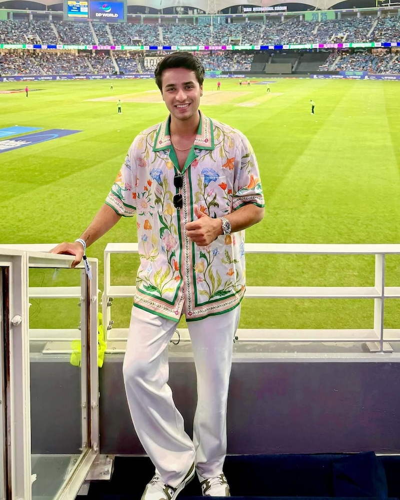 Abhishek Sharma First time watching 🇮🇳 vs 🇵🇰 as a spectator, a whole experience to remember!