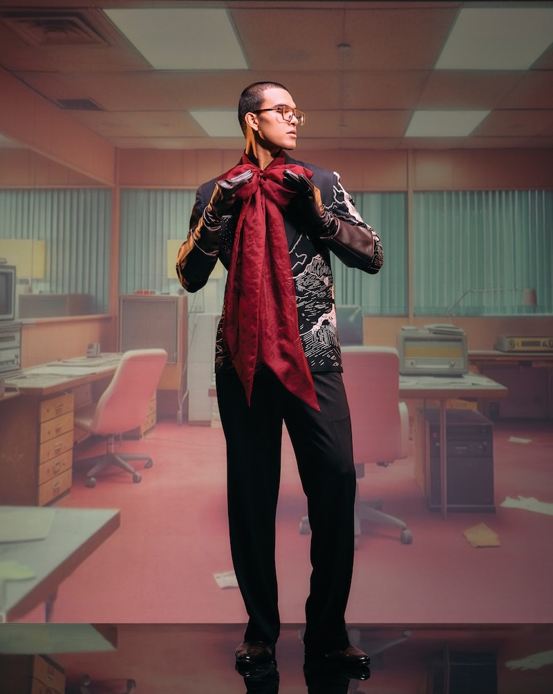 On Raghavendra: Countrymade (blazer), Jayesh & Kaajal Shah (trouser), S&N by Shantnu and Nikhil (shirt).