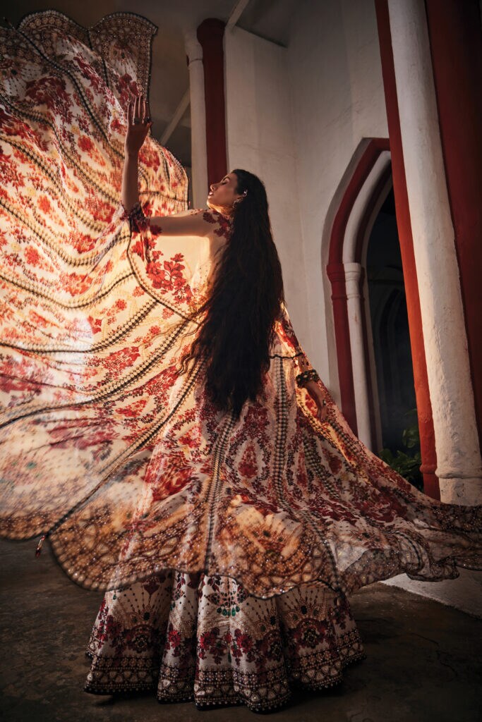 Ivories, reds and everything in between - #RajdeepRanawat’s 𝘕𝘪𝘻𝘢𝘮 collection has us awestruck!