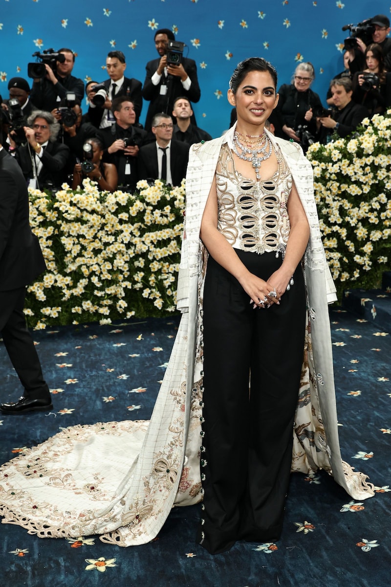 Isha Ambani in Anamika Khanna