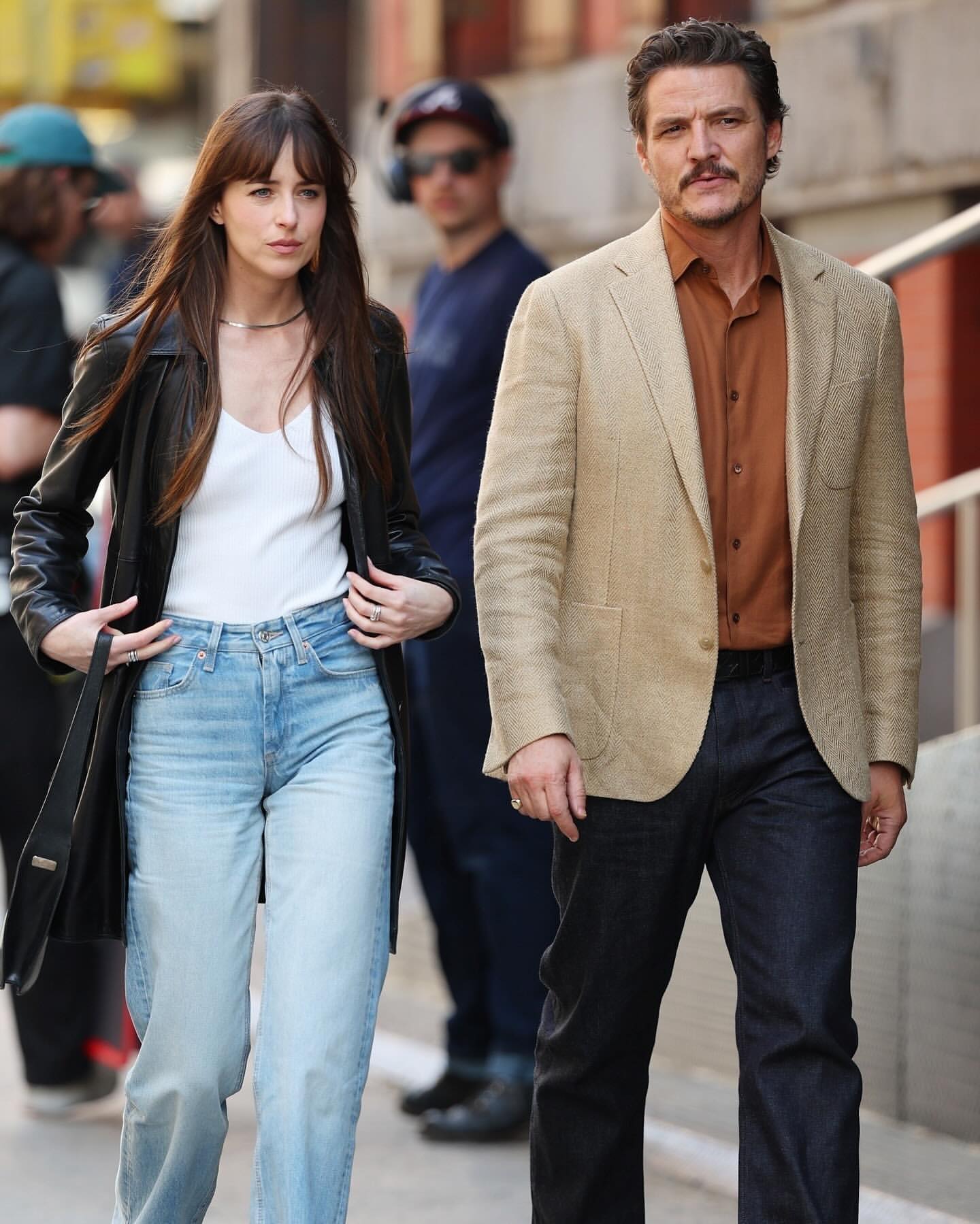 Pedro Pascal & Dakota Johnson