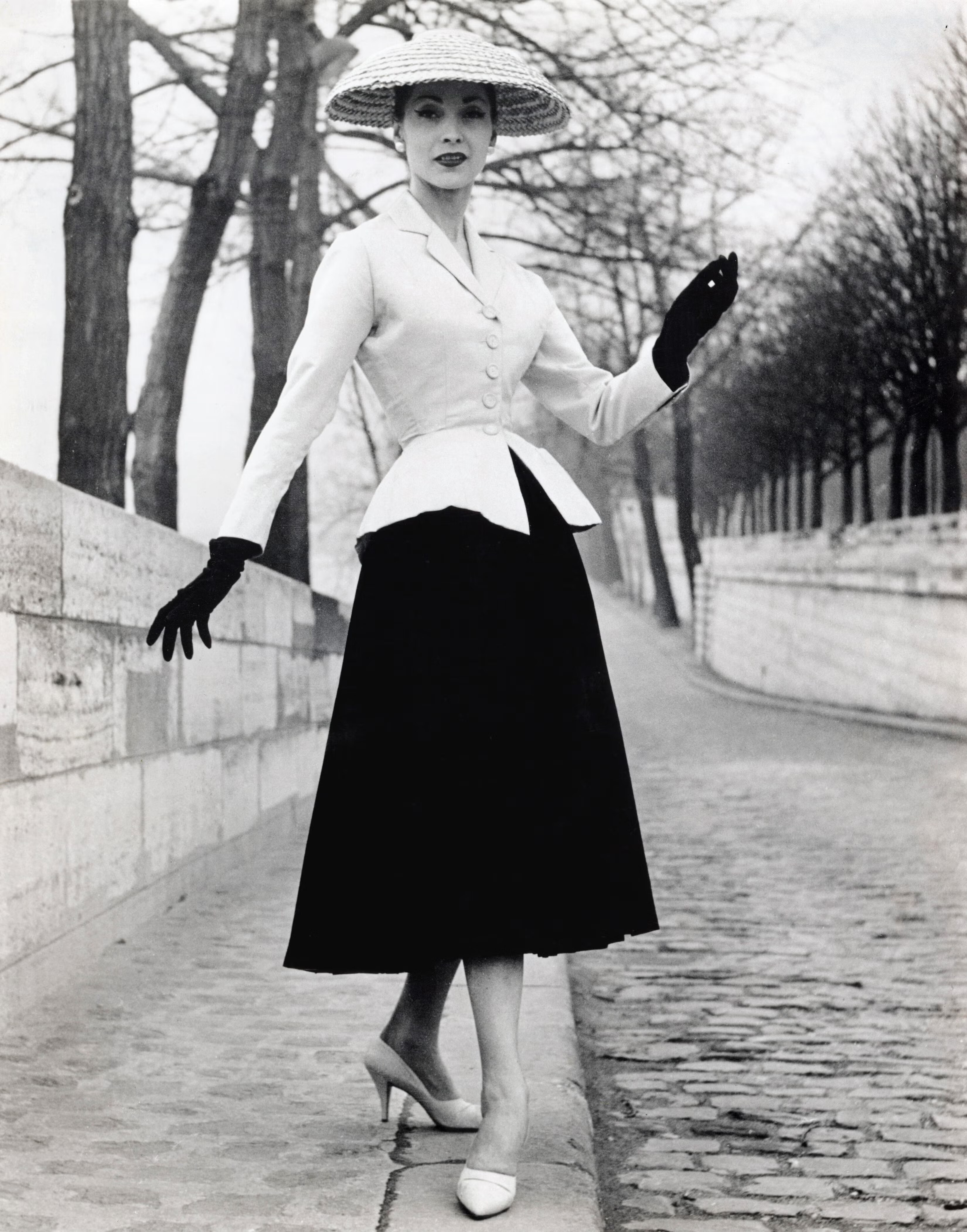 Christian Dior’s New Look, 1947