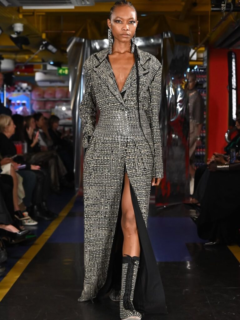 AK|OK Anamika Khanna Spring/Summer 2026 at London Fashion Week 2025. 