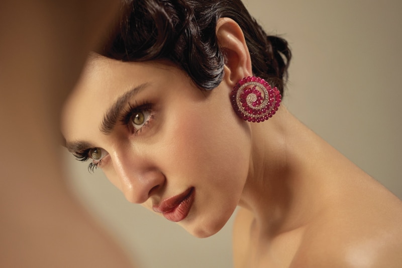 WEAR IT LIKE ART Featured