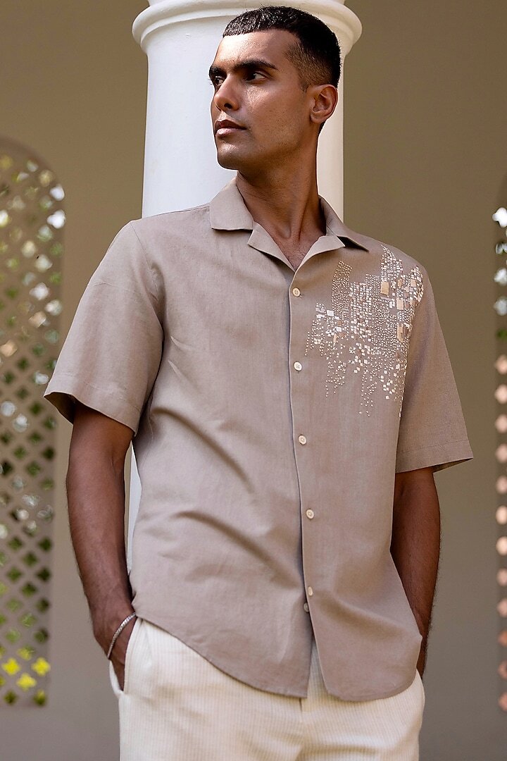 The White Lotus Resort wear