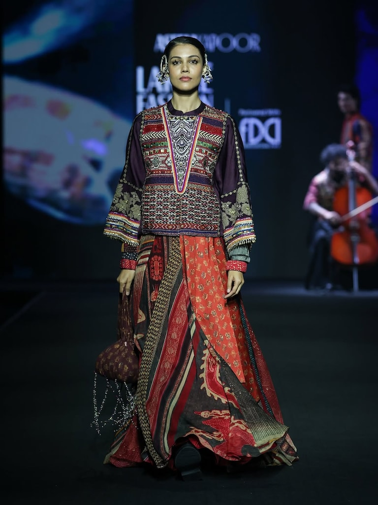 Aseem Kapoor Presents Akaar at Lakmē Fashion Week 2025