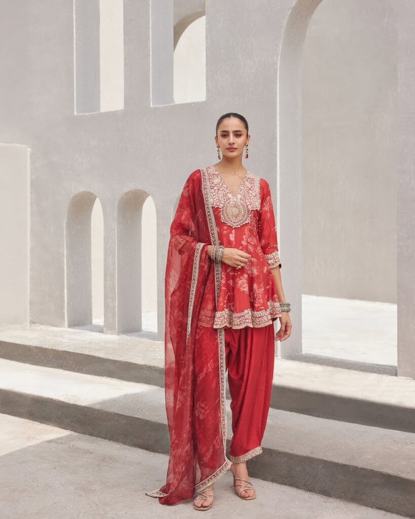 Classy Kurta Sets Sana Barreja