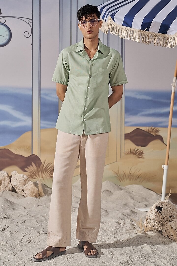 The White Lotus Resort wear