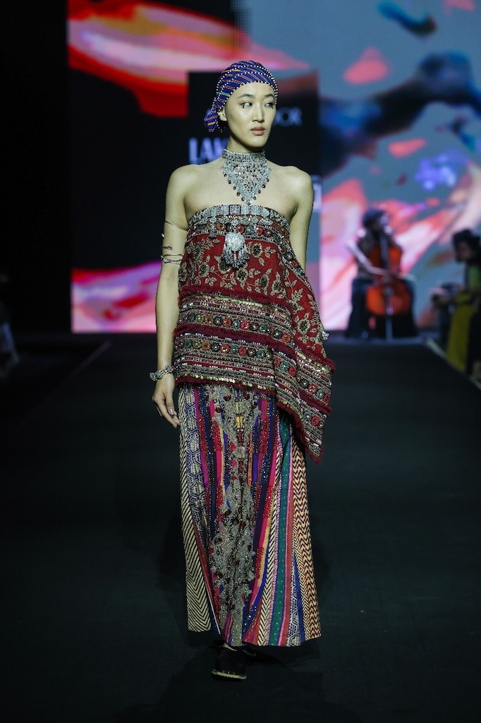Aseem Kapoor Presents Akaar at Lakmē Fashion Week 2025