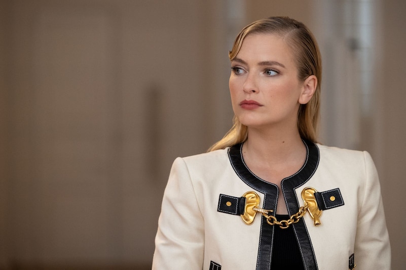 Camile in Schiaparelli