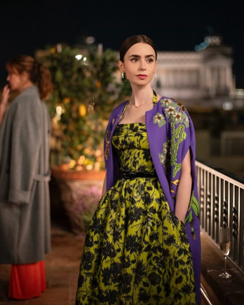 Emily in Valentino Garavani & Philosophy di Lorenzo Serafini