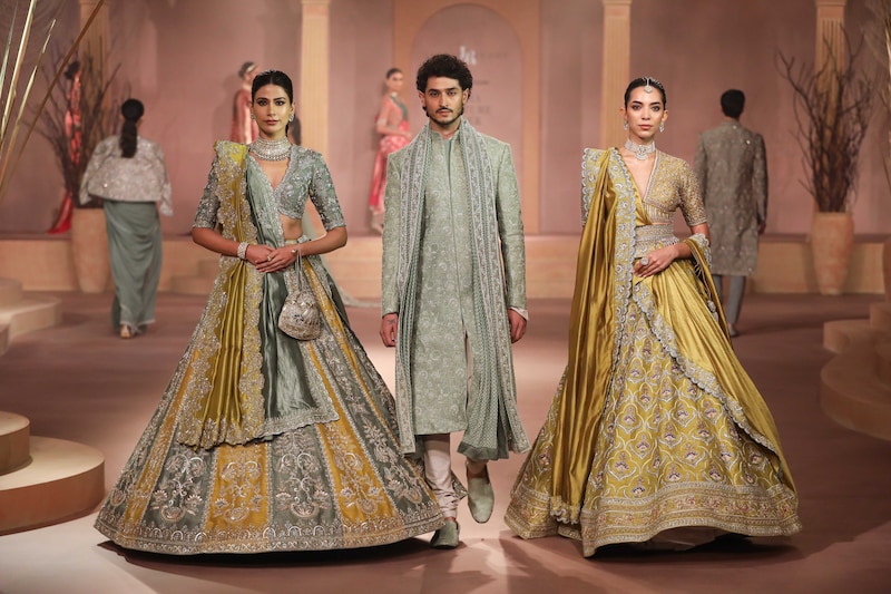 Of Zardozi & Grace Ft. Jayanti Reddy