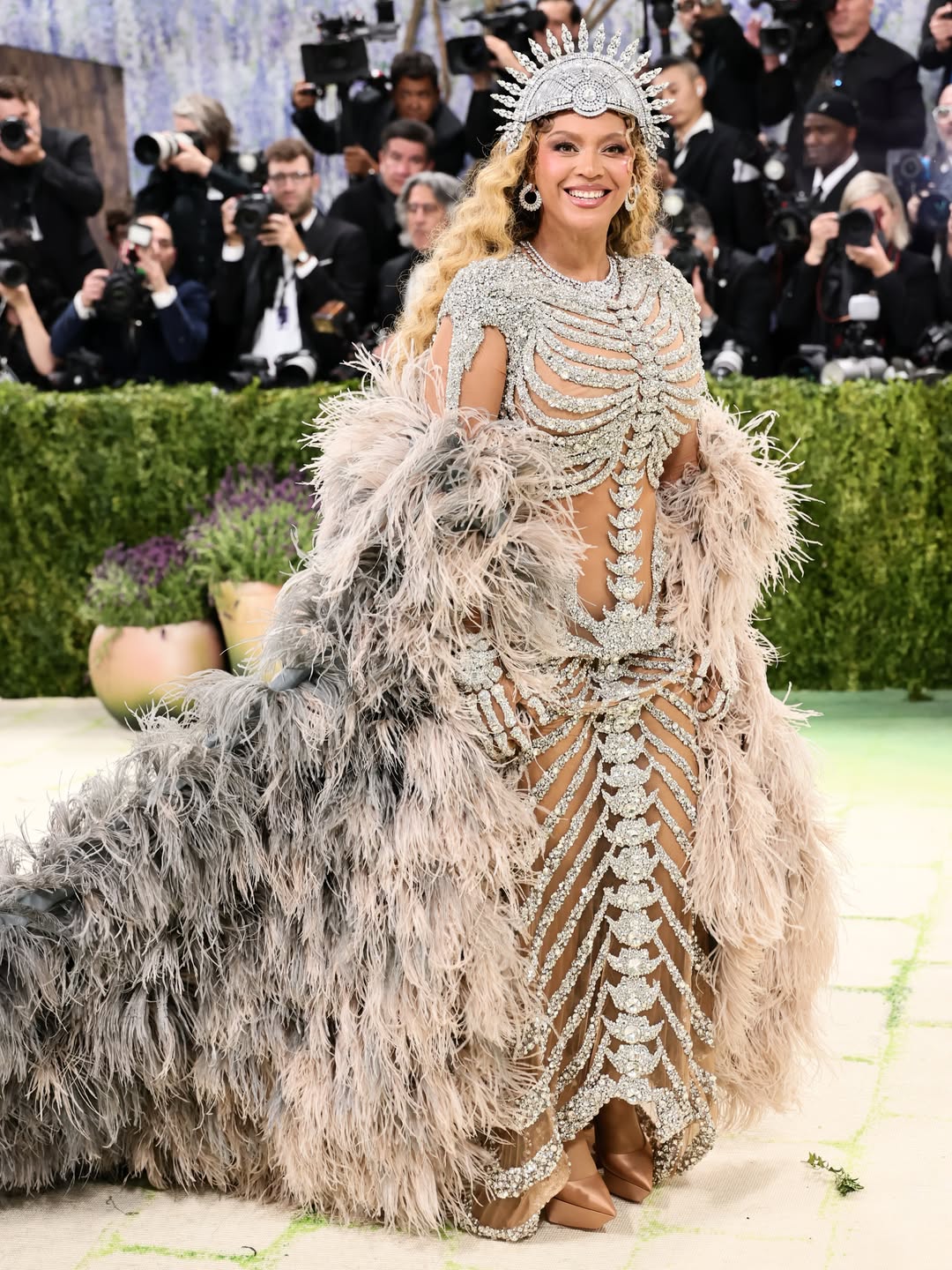 Beyoncé in Olivier Rousteing